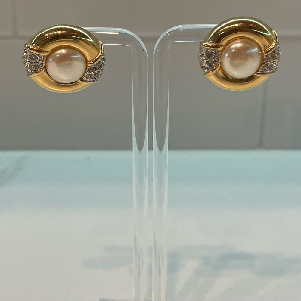 Vintage Signed Richelieu Crystal and Faux Pearl Disc Pierced Earring